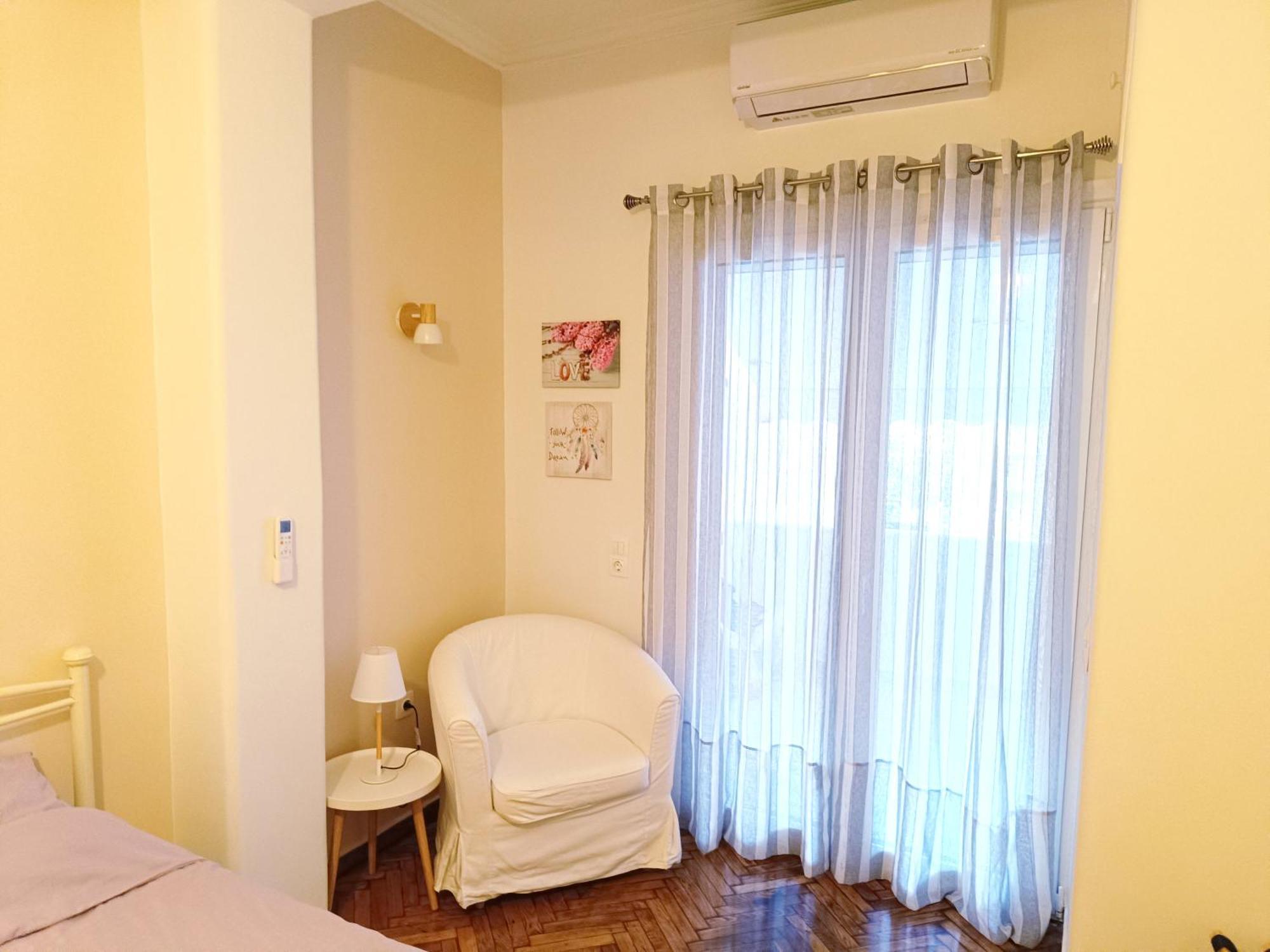 Golden Apartment In Victoria Athènes Extérieur photo